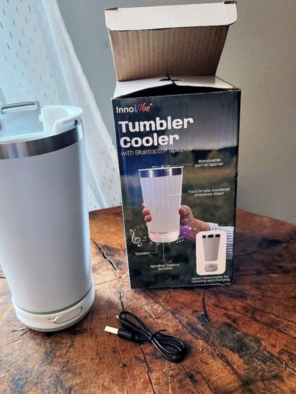 Innovibe Tumbler Cooler with Bluetooth Speaker White